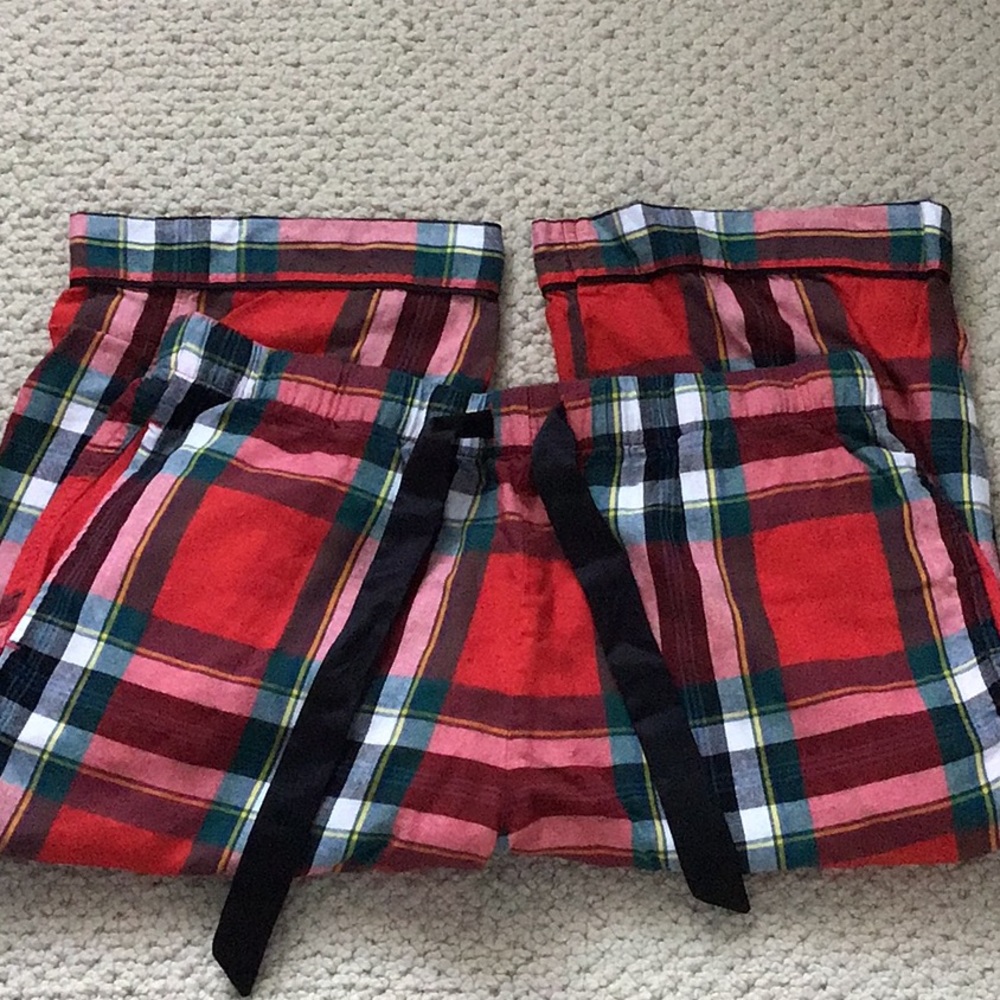 Victoria’s Secret pajama bottoms. Small.